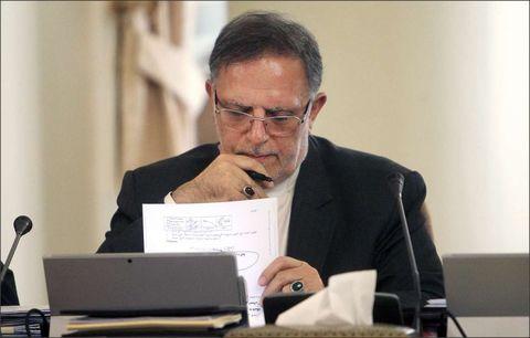 سیف به عنوان «مشاور رئیس جمهور در امور پولی و بانکی» منصوب شد