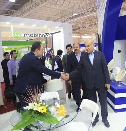 بازدید مدیرعامل بانک کشاورزی از نمایشگاه بین المللی ایران تلکام