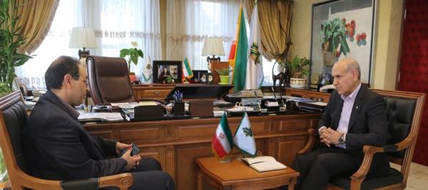 نشست صمیمی مدیرعامل بانک کشاورزی با مدیر شعب این بانک در استان ایلام