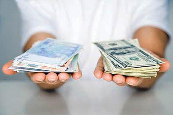 کاهش قیمت رسمی یورو و پوند