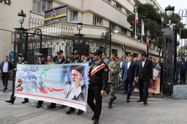 شرکت گسترده مدیران و کارکنان بانک ملی ایران در راهپیمایی یوم الله 13 آبان