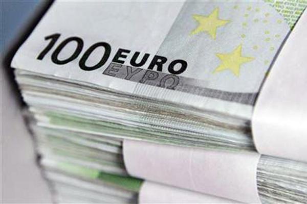 فعالان بازار: قیمت دلار از اواخر هفته ارزان می‌شود