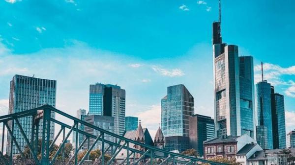  بزرگترین اقتصاد اروپا به کدام سمت می‌رود؟