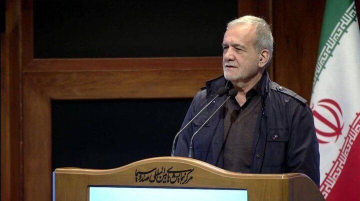 پزشکیان: با دستور نمی‌شود اقتصاد را اجرا و مدیریت کرد