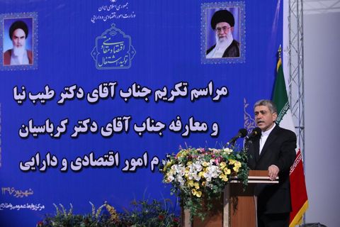  امیدواری‌ها و نگرانی‌های طیب‌نیا برای اقتصاد ایران