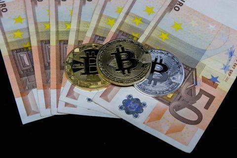 اسکناس هوشمند بیت کوین در سنگاپور منتشر شد