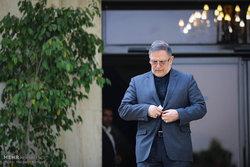 درخواست ۲۰ نماینده برای ممنوع‌الخروجی «سیف»