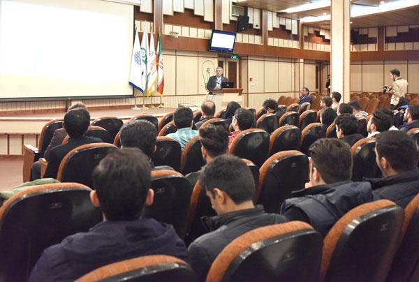 «تیم سازی» هدف نخستین نوآوردگاه آیفینک