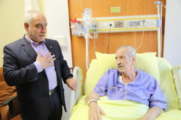 عیادت مدیرعامل موسسه اعتباری کوثر از پورحیدری