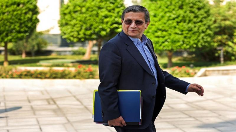 ۲۰ تا ۴۰ میلیارد دلار ارز در دست مردم است 