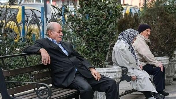  مبلغ عیدی بازنشستگان چقدر خواهد بود؟ 