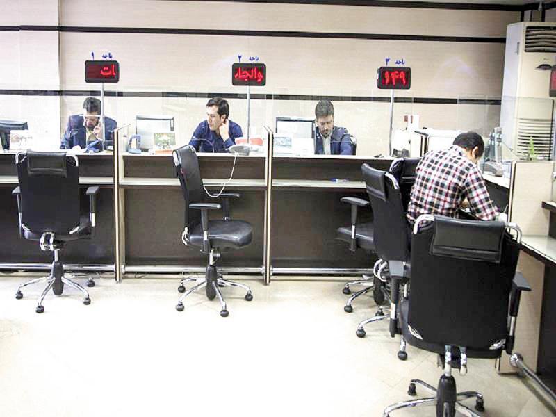 رقابت پنهان بانک‌ها برای جذب سپرده؛ سودهای 30درصدی واقعیت دارد؟ 