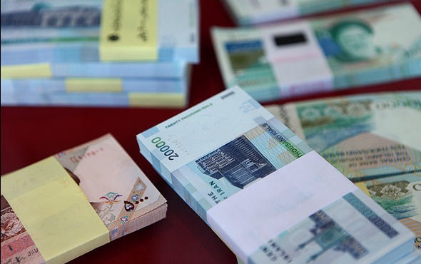 دستورالعمل مبارزه با پولشویی روی میز شورای پول و اعتبار