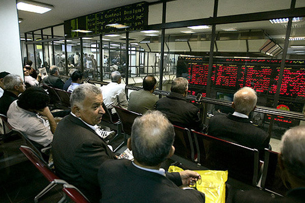 شاخص بورس ۱۸۰ واحد عقب نشست